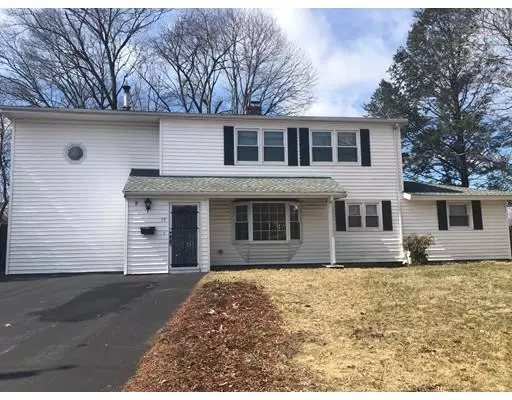 15 Ernest St, Holbrook, MA 02343