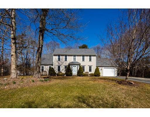 15 Grandwood Dr, Sandwich, MA 02644