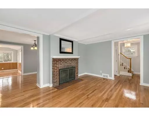 56 Gay St, Norwood, MA 02062