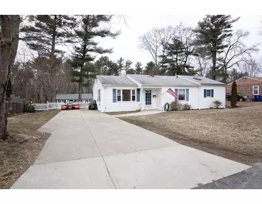 11 Ridgewood Rd, New Bedford, MA 02745