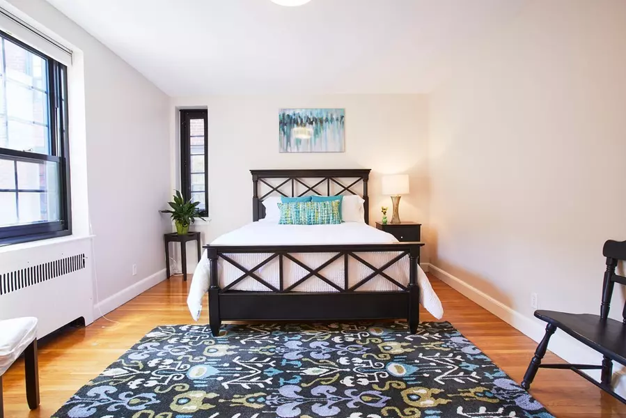 94 Marion St #3, Brookline, MA 02446