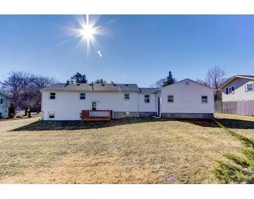 Milford, MA 01757,5 Vassar Dr