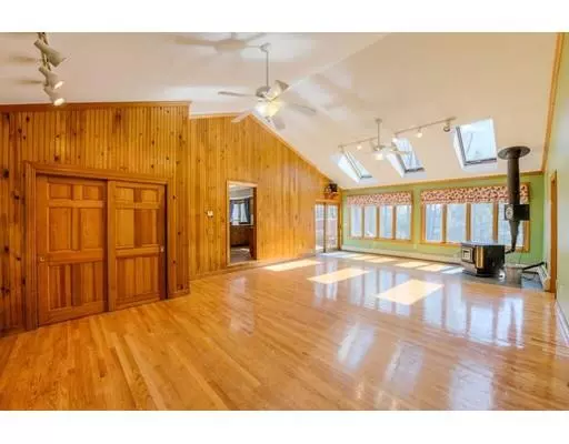 Fitchburg, MA 01420,221 Will Thompson Way