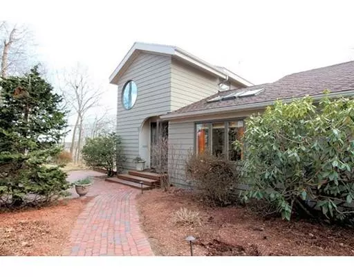 Beverly, MA 01915,35 Brackenbury Ln