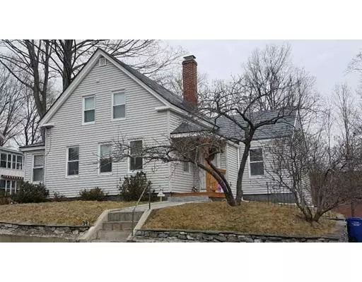 39 Cottage St, Leominster, MA 01453