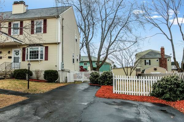 North Andover, MA 01845,26 Glenwood Street #26