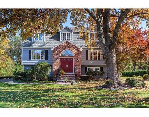 10 Hattie Lane, Billerica, MA 01821