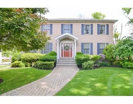 21 Cusano Circle, Waltham, MA 02451