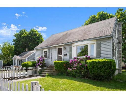 48 Easton St, Lowell, MA 01852