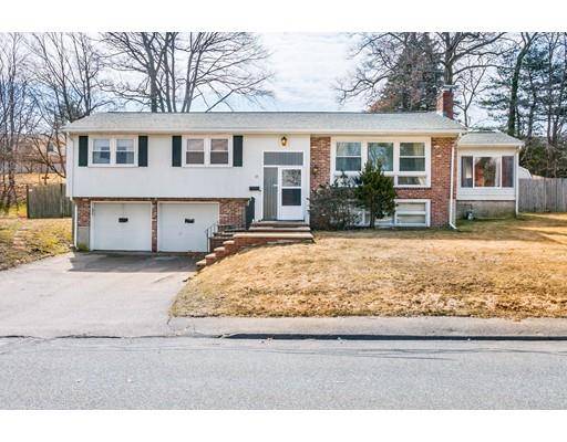 18 Barry St, Randolph, MA 02368