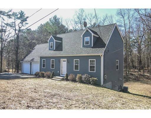 12 Ridge Hill Rd, Sturbridge, MA 01566