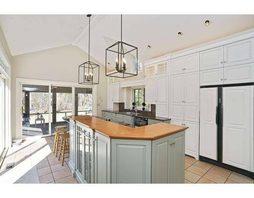 46 Myrtle St, Duxbury, MA 02332