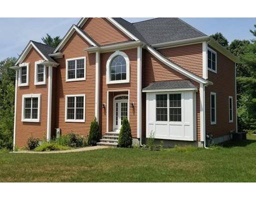 6 High Meadow Rd, Wrentham, MA 02093