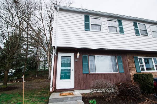 1 Regent St #L, North Attleboro, MA 02760