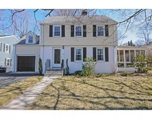 44 Bennington St, Needham, MA 02494