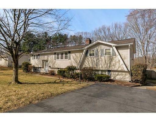 37 Kent Dr, Hudson, MA 01749