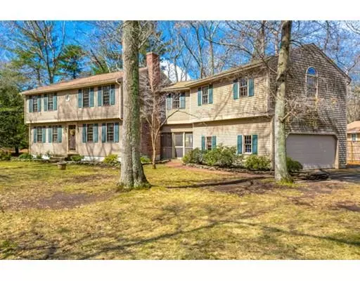 40 Lantern Ln, Mansfield, MA 02048