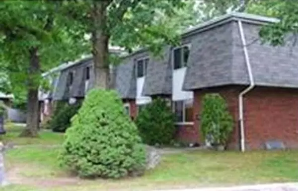 141 Thissell Ave #16, Dracut, MA 01826