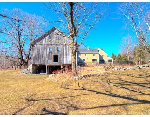 Boxborough, MA 01719,370 Burroughs Rd