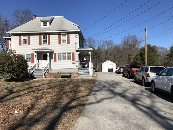 695 Hildreth St, Dracut, MA 01826