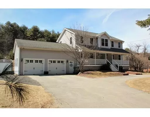 14 Watatic Pond Rd, Ashburnham, MA 01430