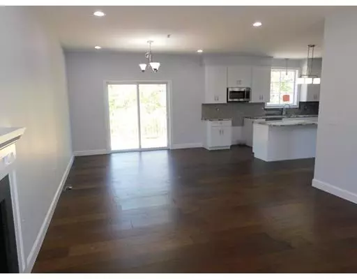 Swansea, MA 02777,91 Idlewoods Drive