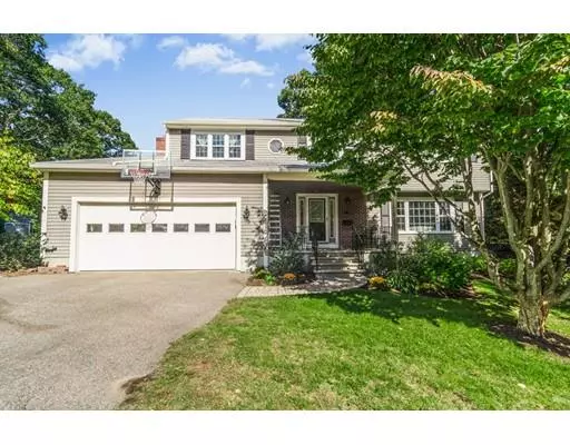 75 Oak Hill Rd, Needham, MA 02492