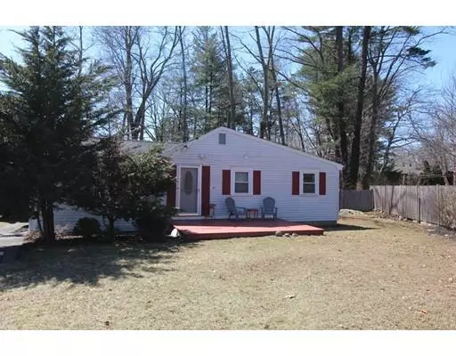 12 Pleasant Cir, Canton, MA 02021