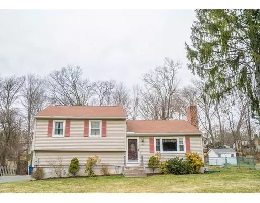 34 Pebble Path Ln, West Springfield, MA 01089