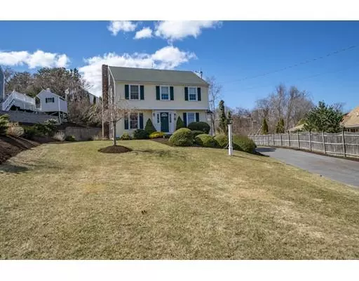 32 Dwight Rd, Marshfield, MA 02050