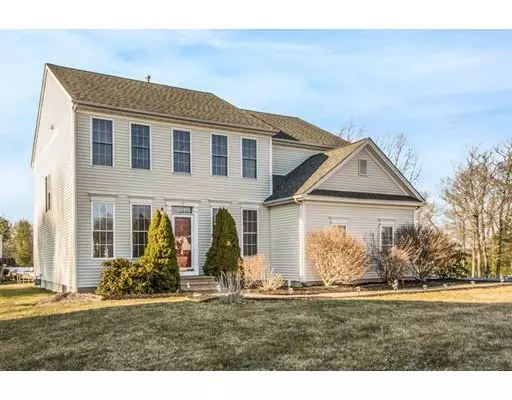 13 Blackstone Lane, Grafton, MA 01560