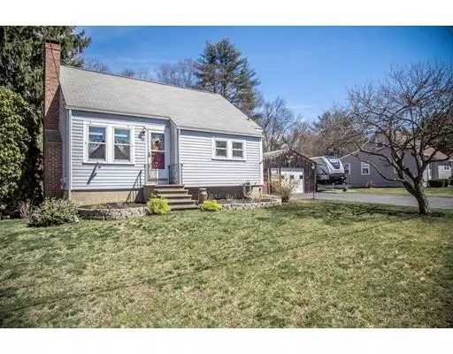 9 Geordan Ave, Wrentham, MA 02093