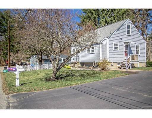 Wrentham, MA 02093,9 Geordan Ave