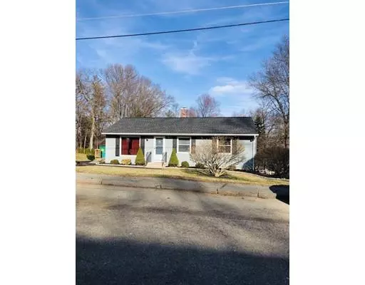 3 Vinal St, Hudson, MA 01749