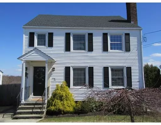 42 Collins St, Worcester, MA 01606