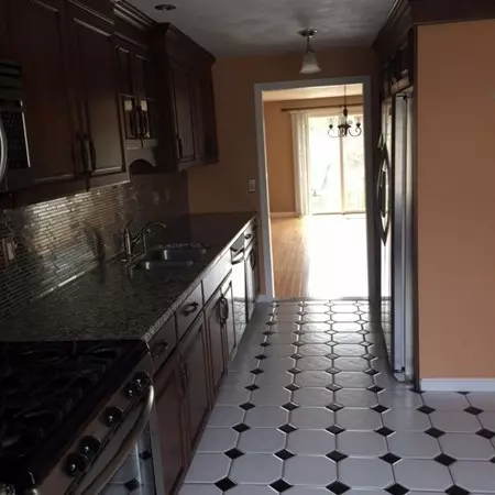 Smithfield, RI 02917,21 Waterview Dr #E