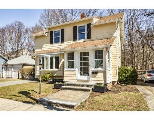 17 Russell Rd, Winchester, MA 01890