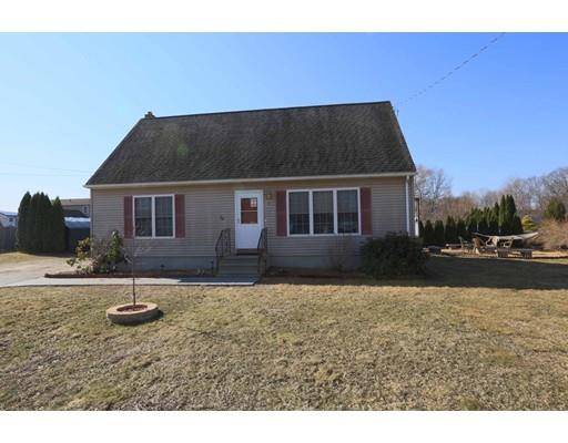 4 Bernard St, Webster, MA 01570