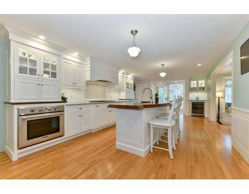 64 Elm St, Duxbury, MA 02332