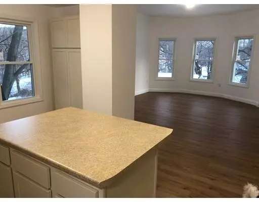 Fitchburg, MA 01420,87 Roosevelt Street