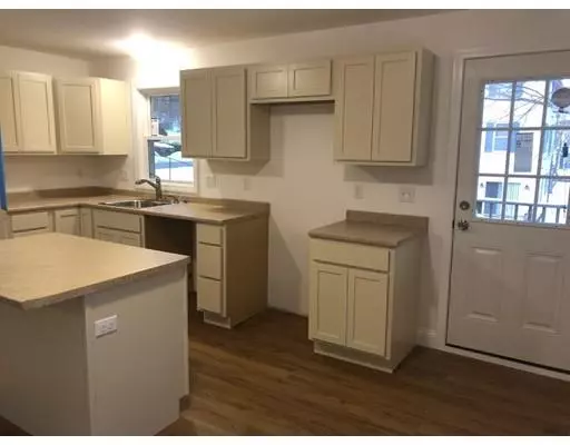 Fitchburg, MA 01420,87 Roosevelt Street