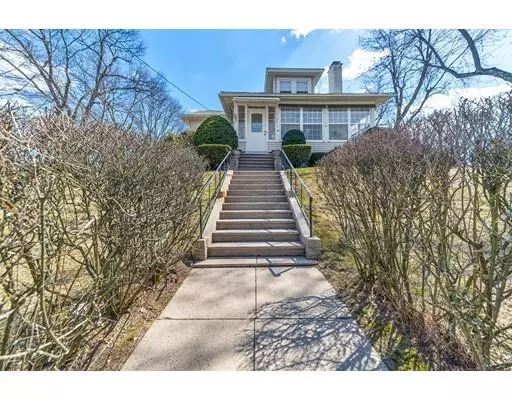 107 Maple St, Agawam, MA 01001