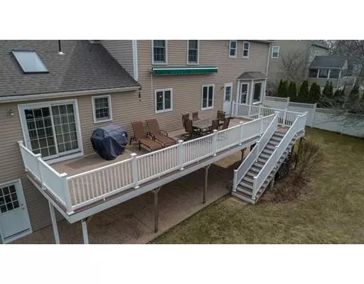 Milford, MA 01757,18 Debbie Ln