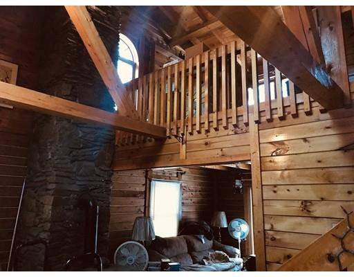 Brookfield, MA 01506,63 Molasses Hill Rd