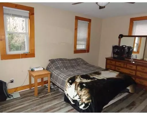 Palmer, MA 01069,17 Dublin St