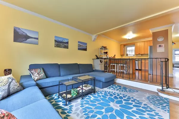 Brookline, MA 02446,31 Park St #1