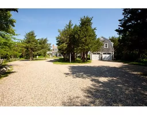 Brewster, MA 02631,136 Regatta Rd