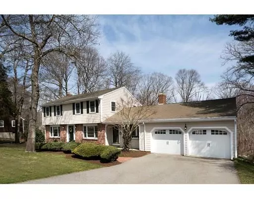 9 Ledgewood Dr, Cohasset, MA 02025