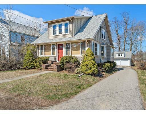 11 Hilldale Rd, Weymouth, MA 02190