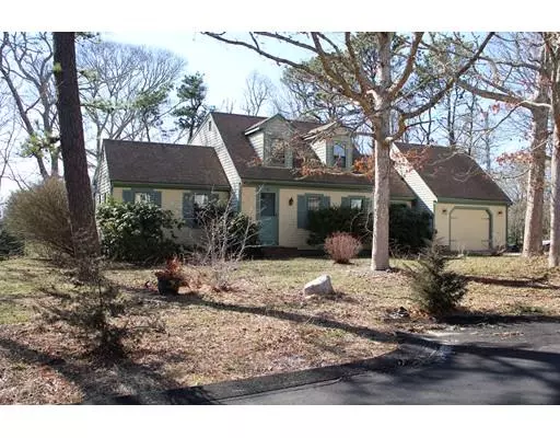 Falmouth, MA 02540,18 Ambleside Dr